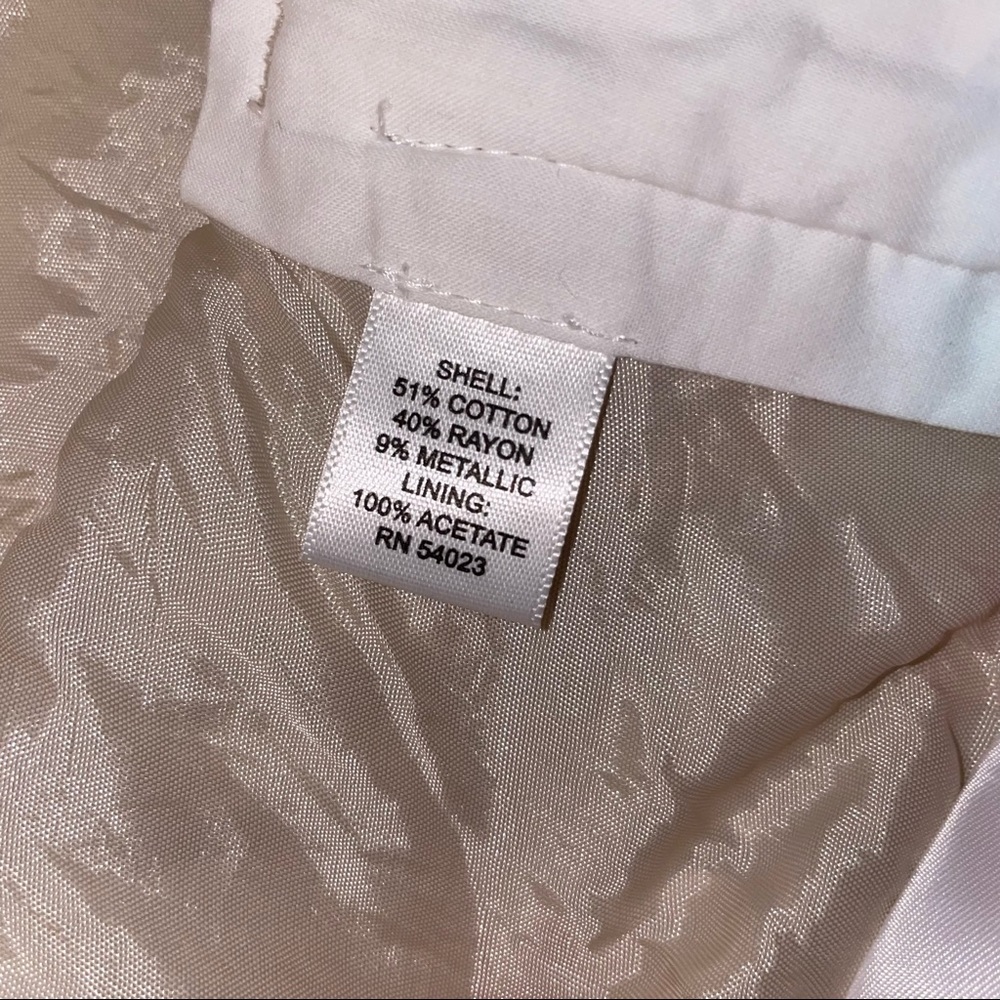 Sold- Banana Republic Patterned Shorts✨ - Picture 7 of 7